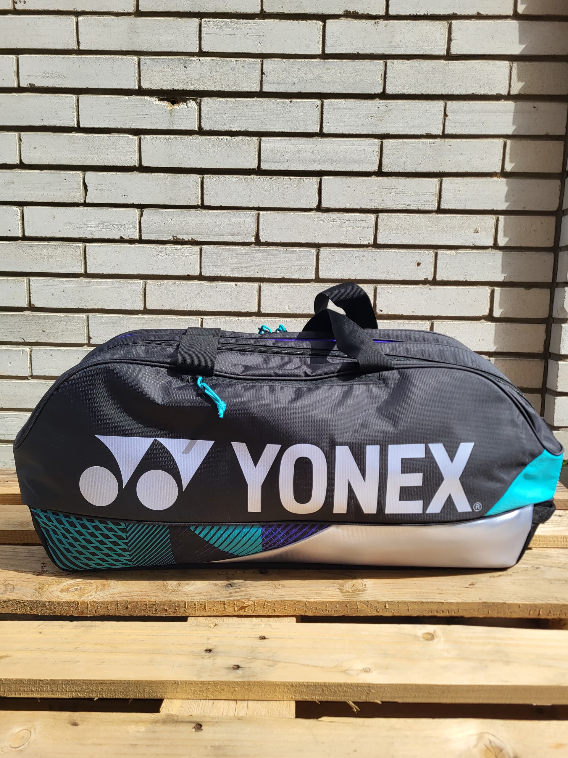 Чохол на 6 ракетки Yonex Pro tournament BAG92431 black/silver - зображення 1
