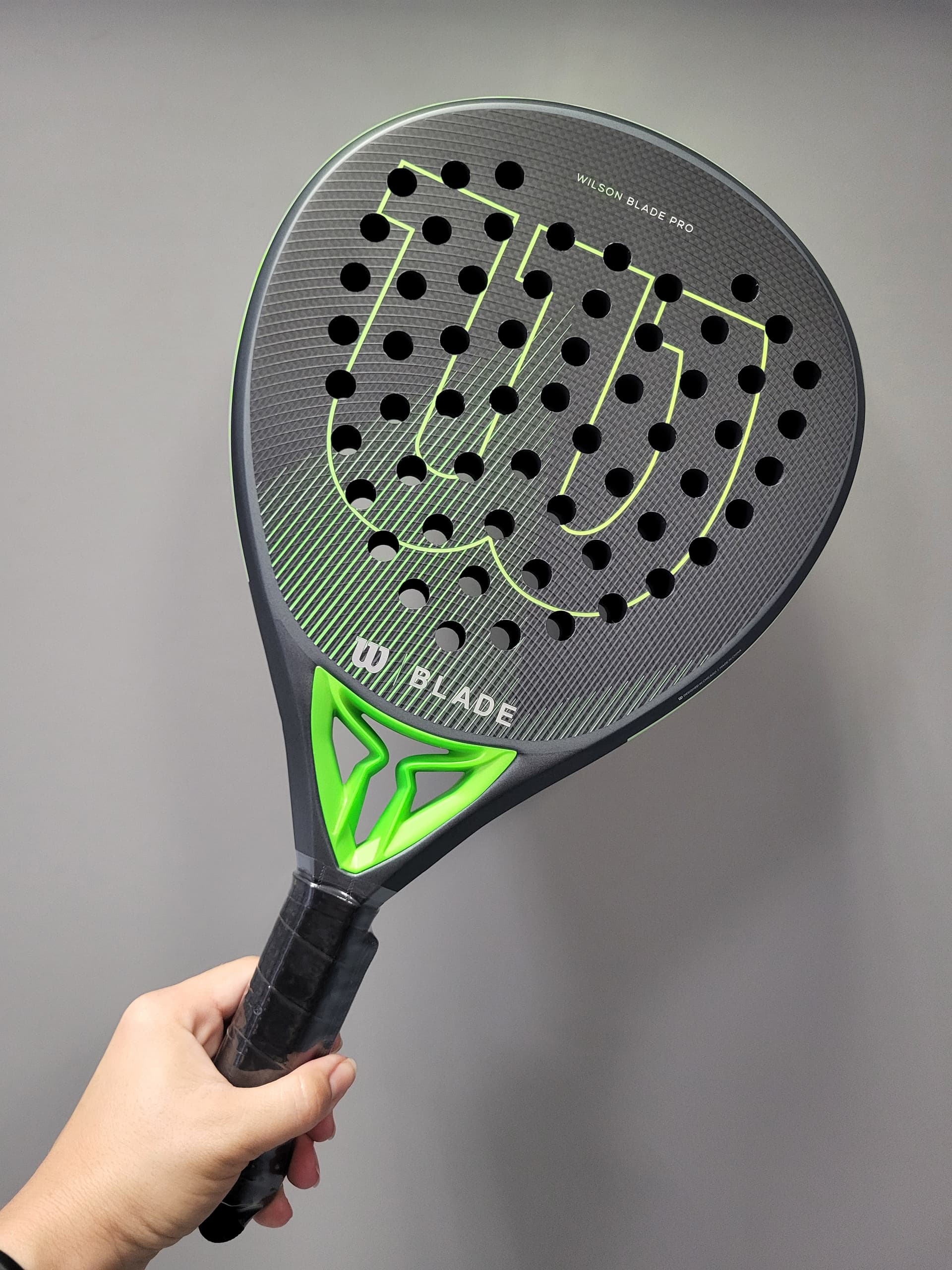 Ракетка падел Wilson Blade Pro v2 verde 365 gr (WR067211) - зображення 1