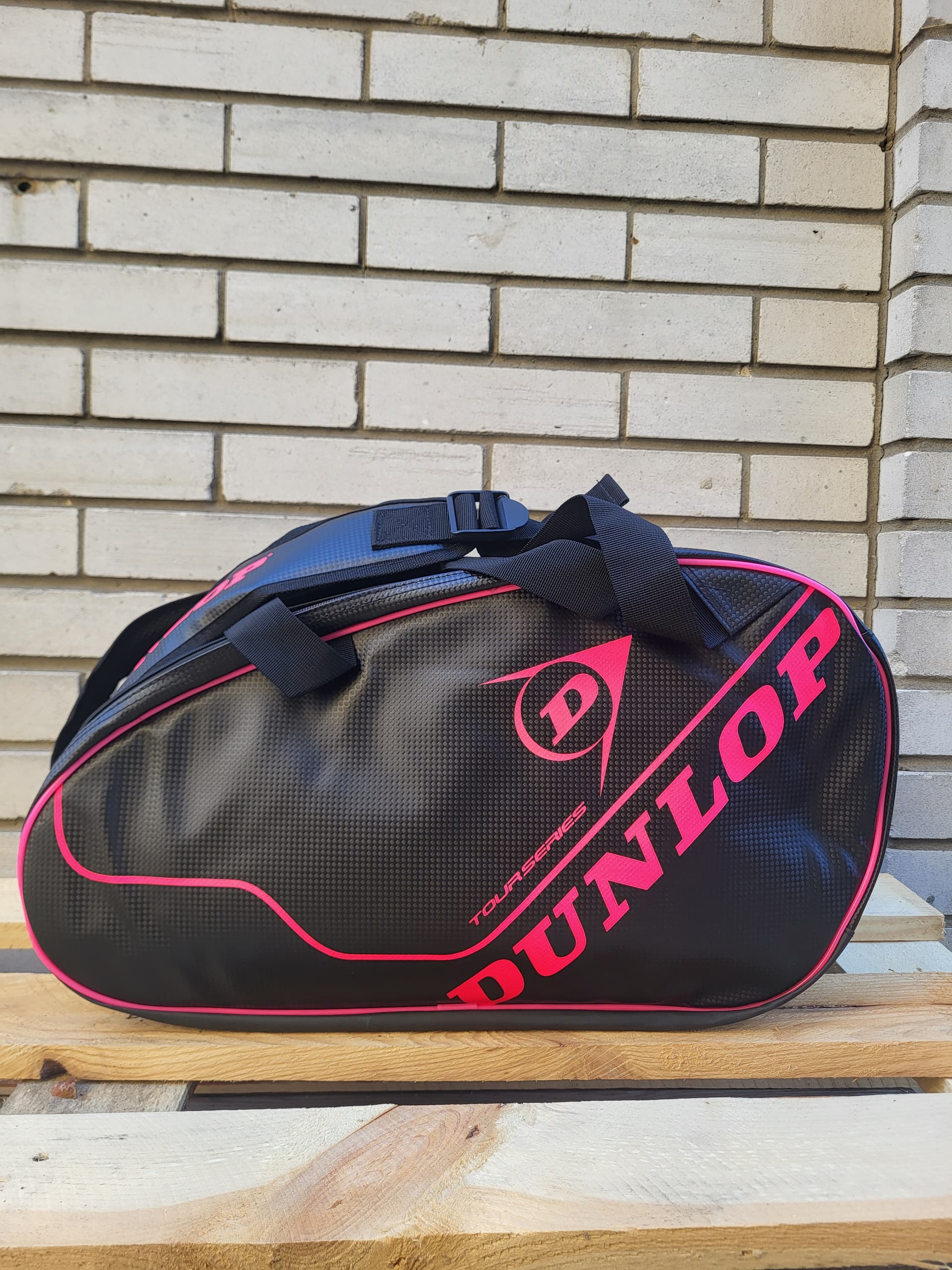 Чохол падел Dunlop padel paletero Tour intro limited bag black/pink (10316692) - зображення 1
